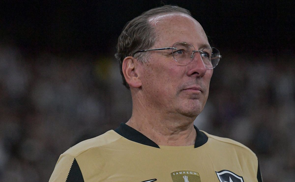 John Textor não para em Martín Anselmi e avalia mais seis nome para o Botafogo