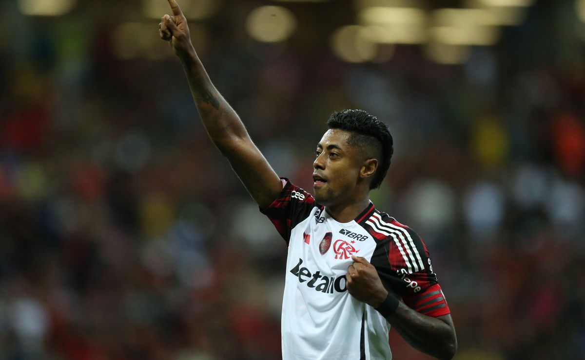 Bruno Henrique, Danilo, Alex Sandro e +4 podem viver últimos momentos no Flamengo com fim do contrato próximo