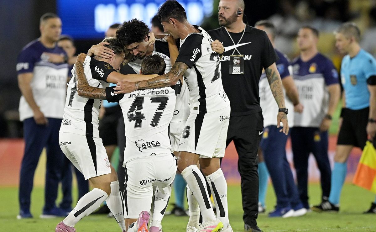 Corinthians campeão engorda cofres: Timão fatura quase R$ 100 milhões com a Copa do Brasil