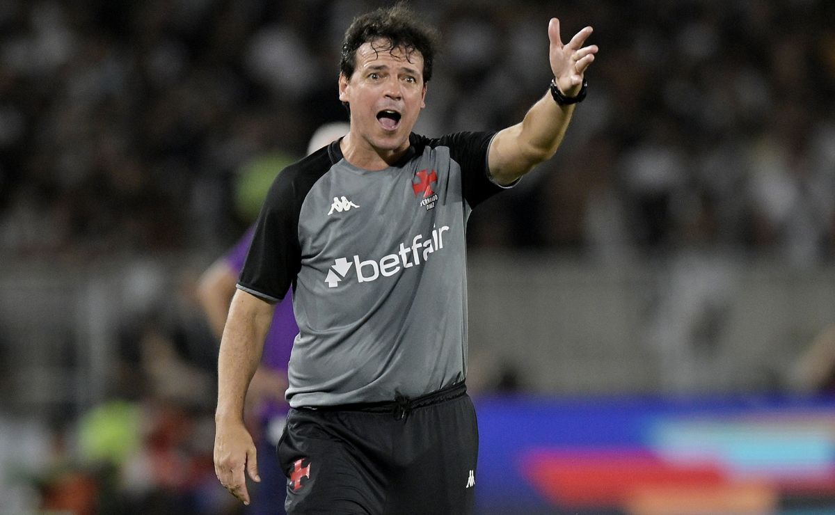 Fernando Diniz amarga aproveitamento inferior a 50% no Vasco e encerra 2025 pressionado