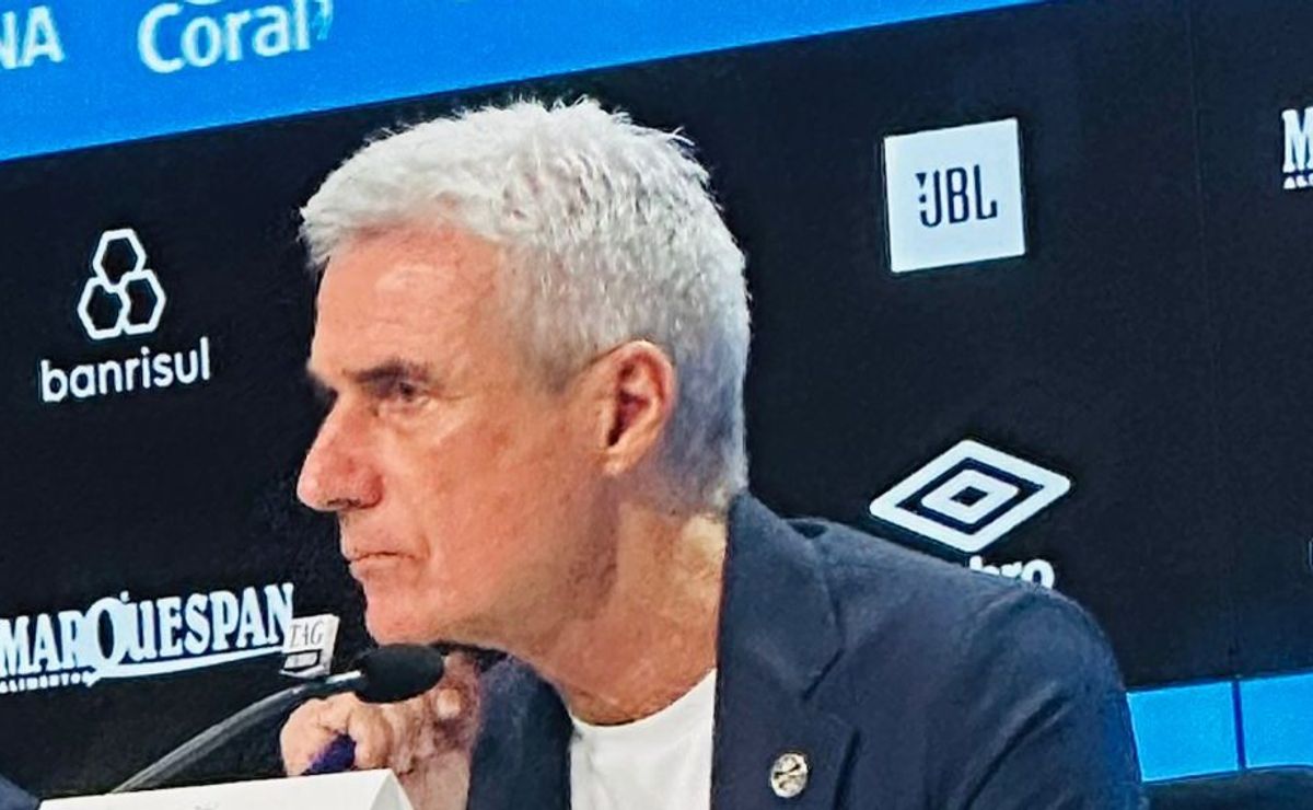 Luís Castro mostra suas ideias em apresentação no Grêmio e quer um time equilibrado para vencer os jogos