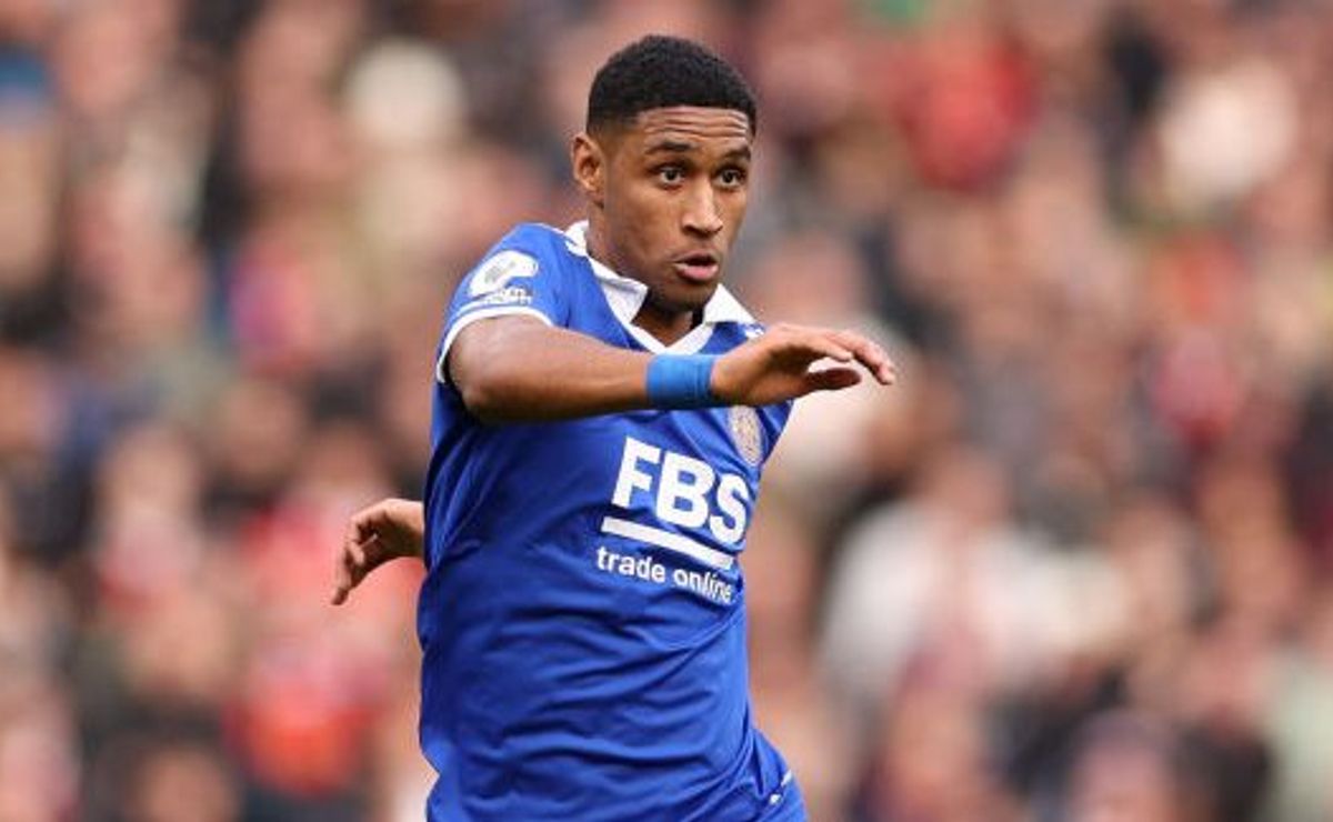 Tetê chega em Porto Alegre e R$ 32 milhões podem fechar primeira contratação do Grêmio para 2026