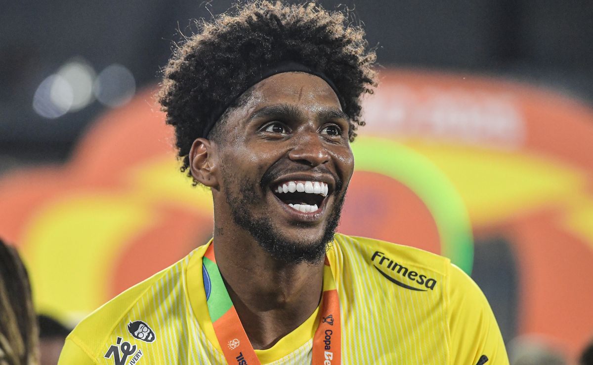 CBF bate o martelo e divulga Seleção da Copa do Brasil com 7 jogadores do Corinthians