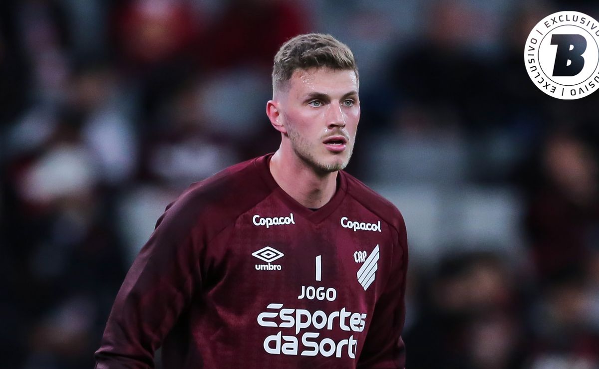 Goleiro Bento no Flamengo para ser sombra de Rossi tem sugestão e decisão da diretoria é não avançar no negócio