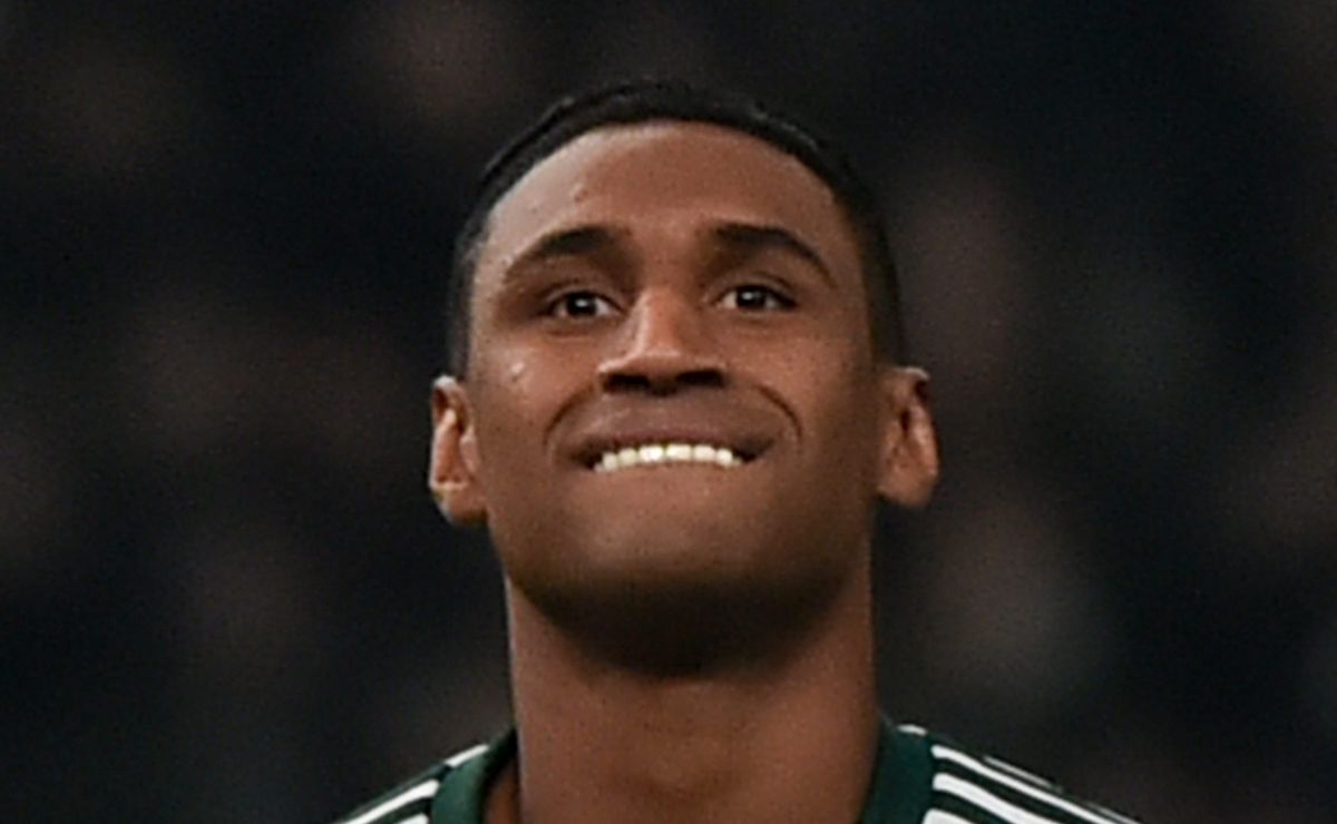 Grêmio ganha aliado e avança por Tetê após sinal verde de Luís Castro ￼