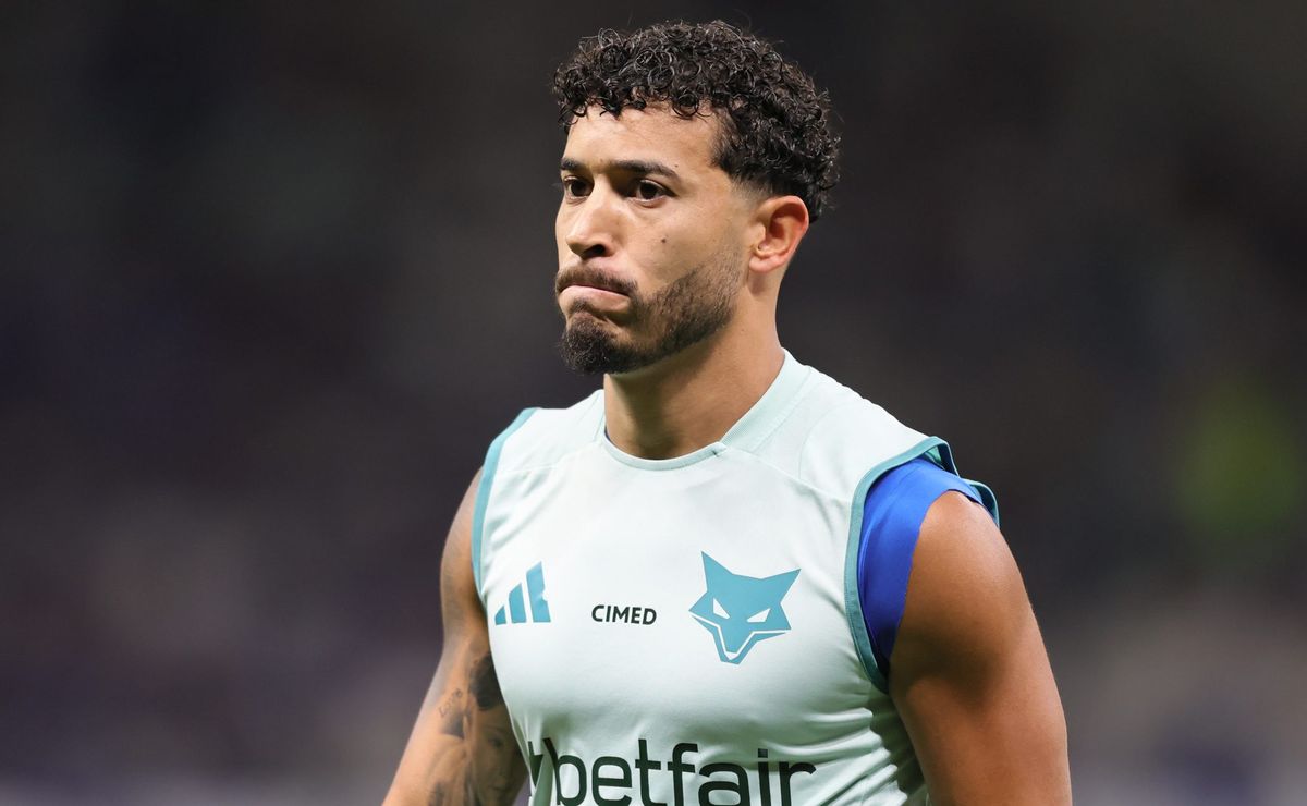 Vitinho é oferecido ao Cruzeiro e negociação pode envolver William para compor elenco do Botafogo