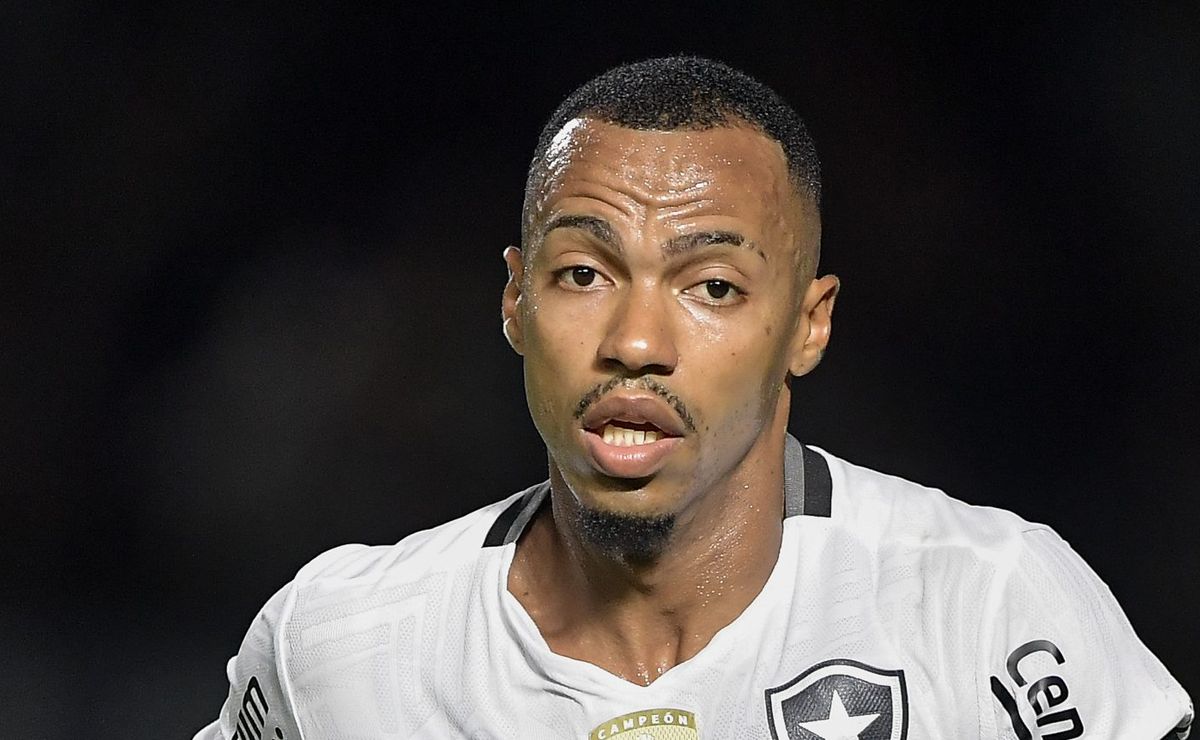 Palmeiras decide pagar R$ 35 milhões em Marlon Freitas e acerta 1ª contratação para 2026, crava Nicola