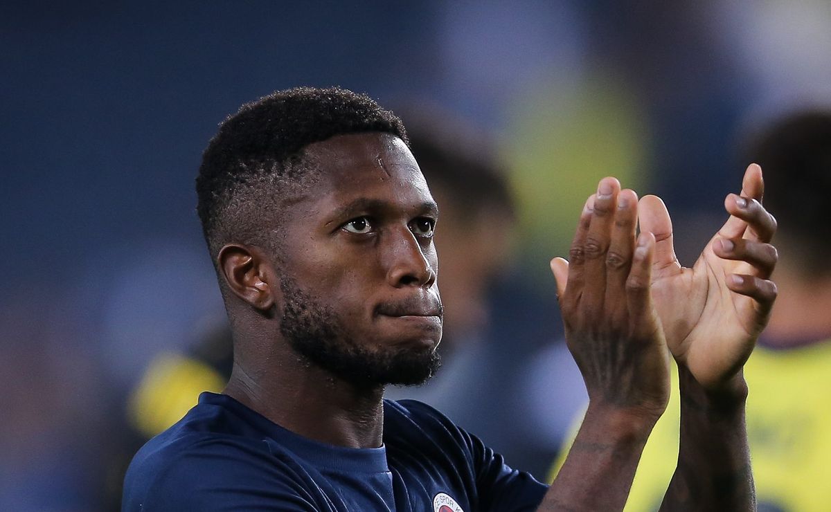 Fred toma decisão sobre saída da Turquia e define que não vai aceitar proposta do Atlético-MG