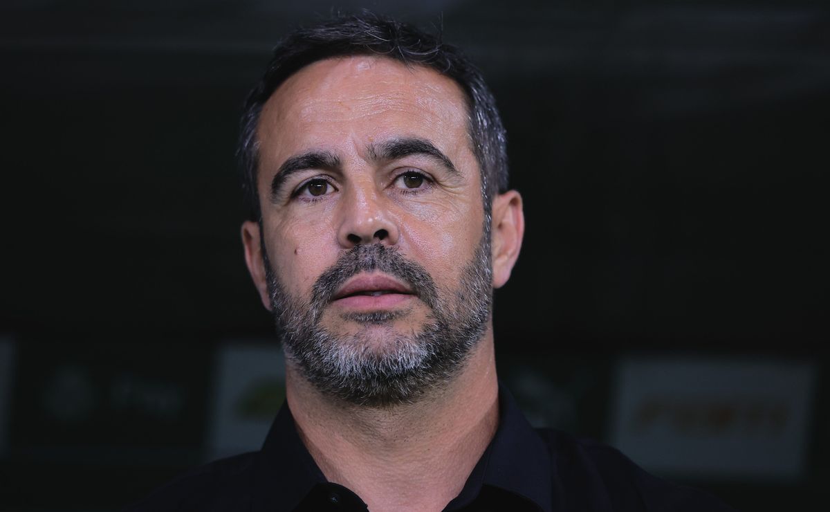 Flamengo surpreende e Artur Jorge é o nome que agrada diretoria caso não renove com Filipe Luís