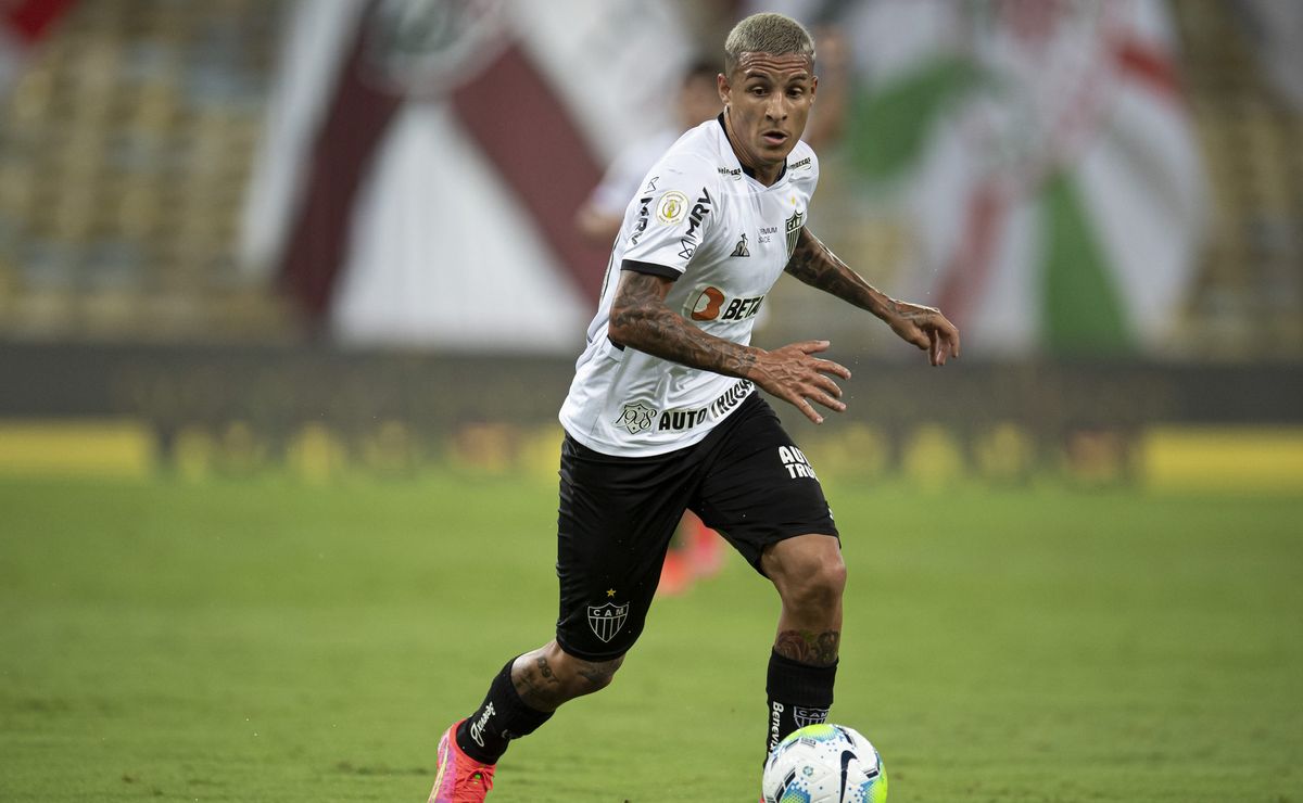Fluminense avança por Guilherme Arana e chegada de Renan Lodi ao Atlético-MG facilita negociação