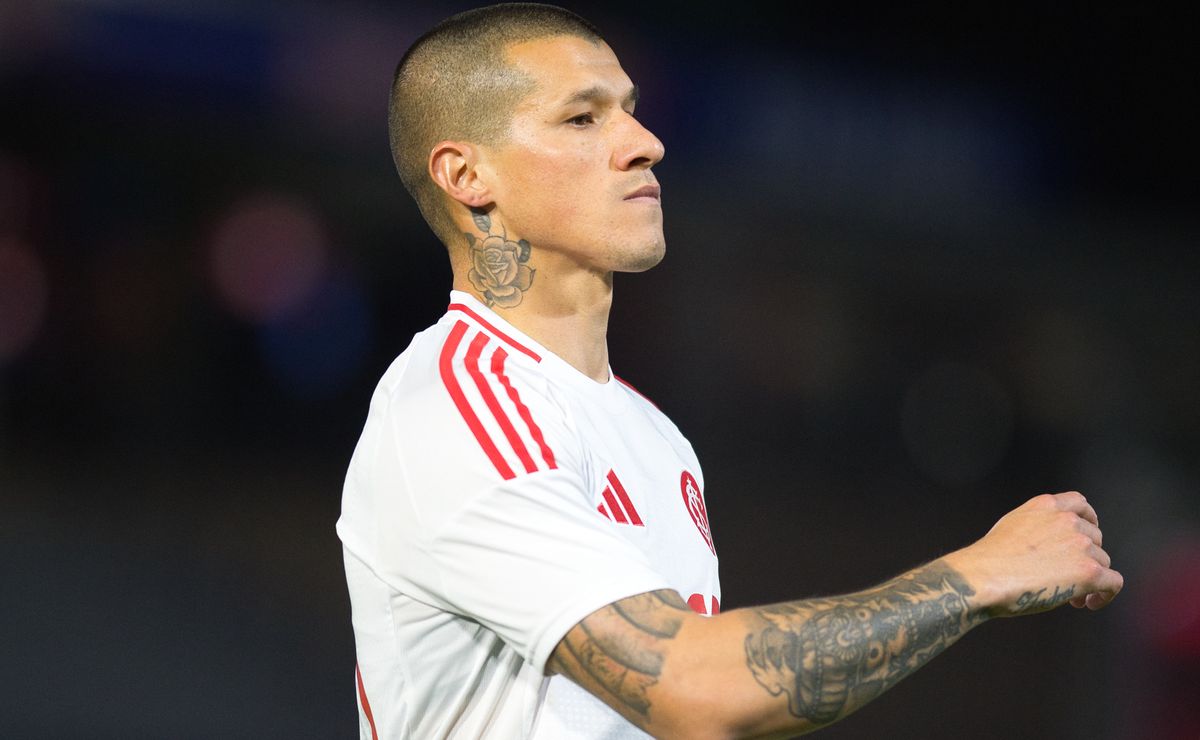 Internacional abre negociação e encaminha possível saída de Alan Benítez para o Libertad