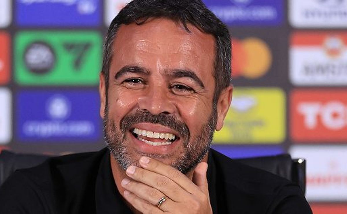 Artur Jorge está pronto e chega a acordo com o Flamengo para substituir Filipe Luís