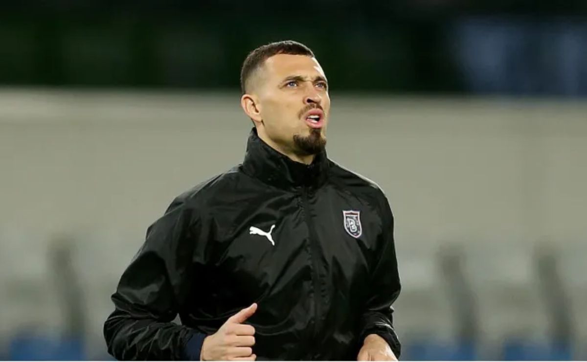 Fluminense mira zagueiro para 2026 e inicia conversas com Léo Duarte, do Basaksehir