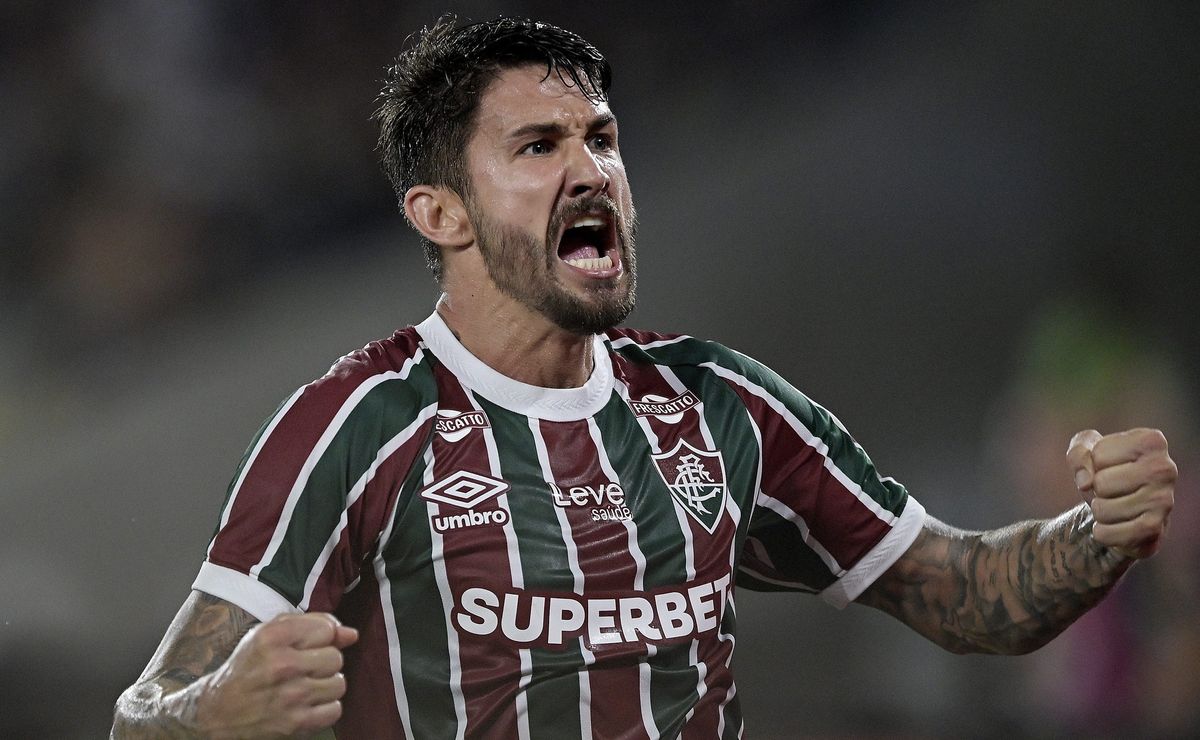 Everaldo, atacante do Fluminense, vira alvo de clube japonês nesta janela