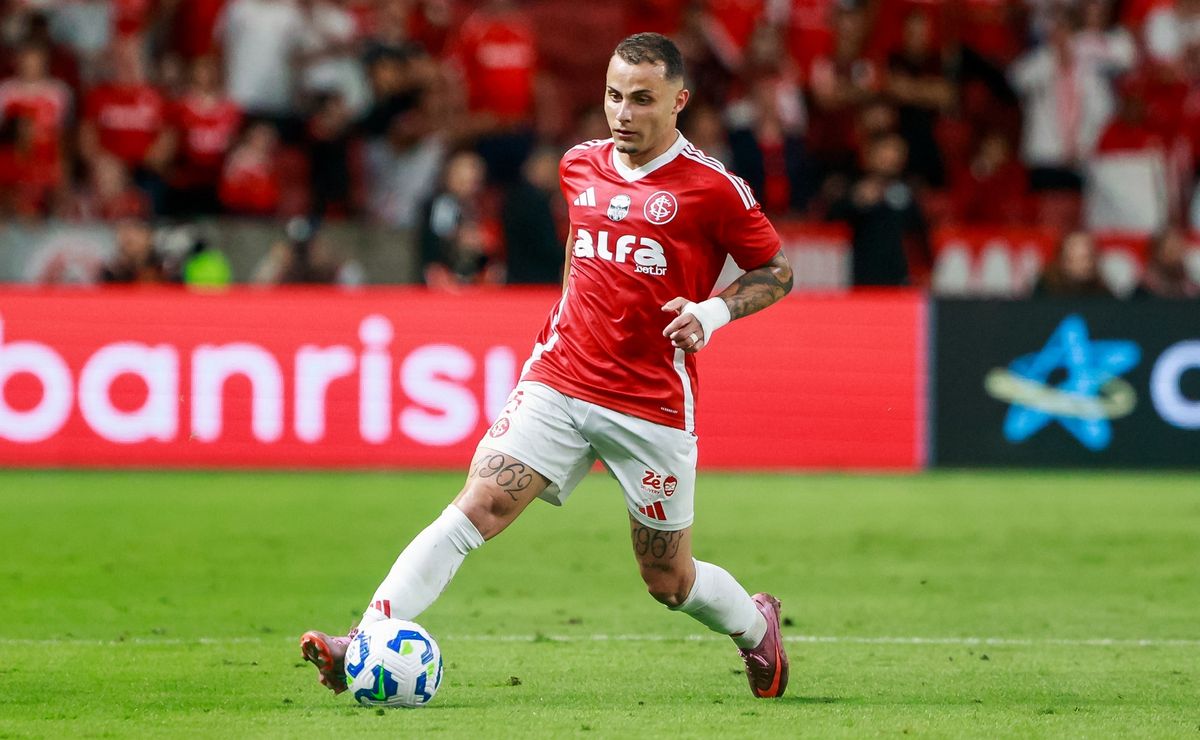 Bruno Gomes vendido pelo Internacional pode proporcionar pacotão do Bahia para Paulo Pezzolano