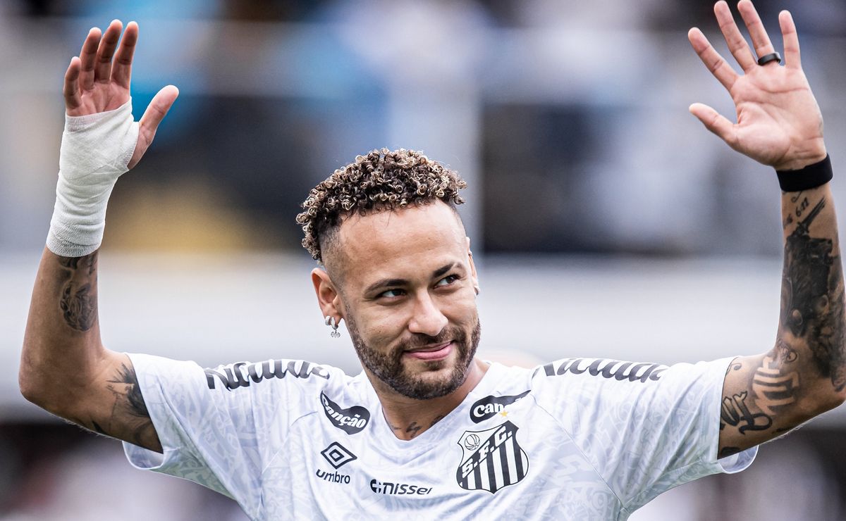 Toni Kroos não acredita na presença de Neymar na Copa do Mundo em entrevista para Romário: “Quando está 100%?”