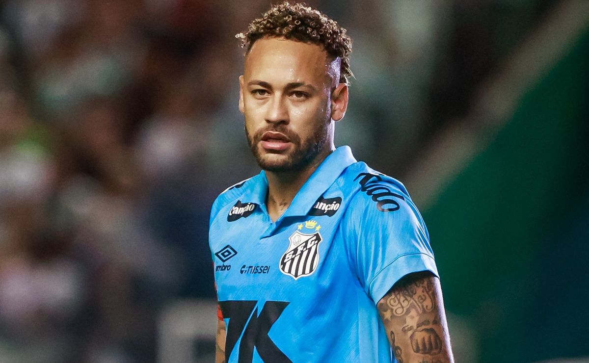 Denílson afirma que Neymar deve estar na Copa do Mundo de 2026 se estiver 100% fisicamente