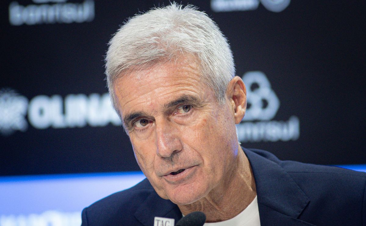 Luís Castro dá aval, zagueiro está saída do Grêmio e Jemerson não ficará no clube para 2026