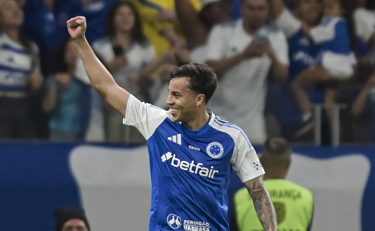 Flamengo é avisado pelo Cruzeiro que Kaio Jorge só é negociado por R$ 326 milhões