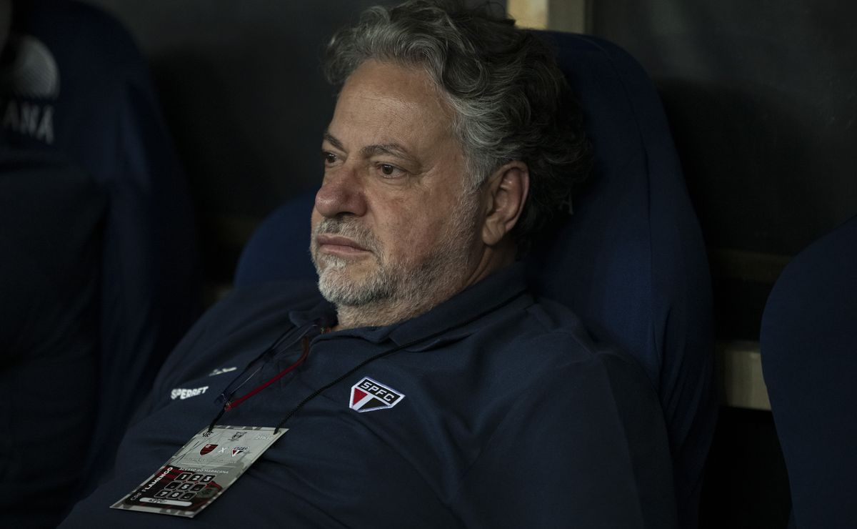 Jornalista Bruno Rodríguez liga alerta a Julio Casares e diz que São Paulo jogará a Série B em breve: “Seguindo a cartilha”
