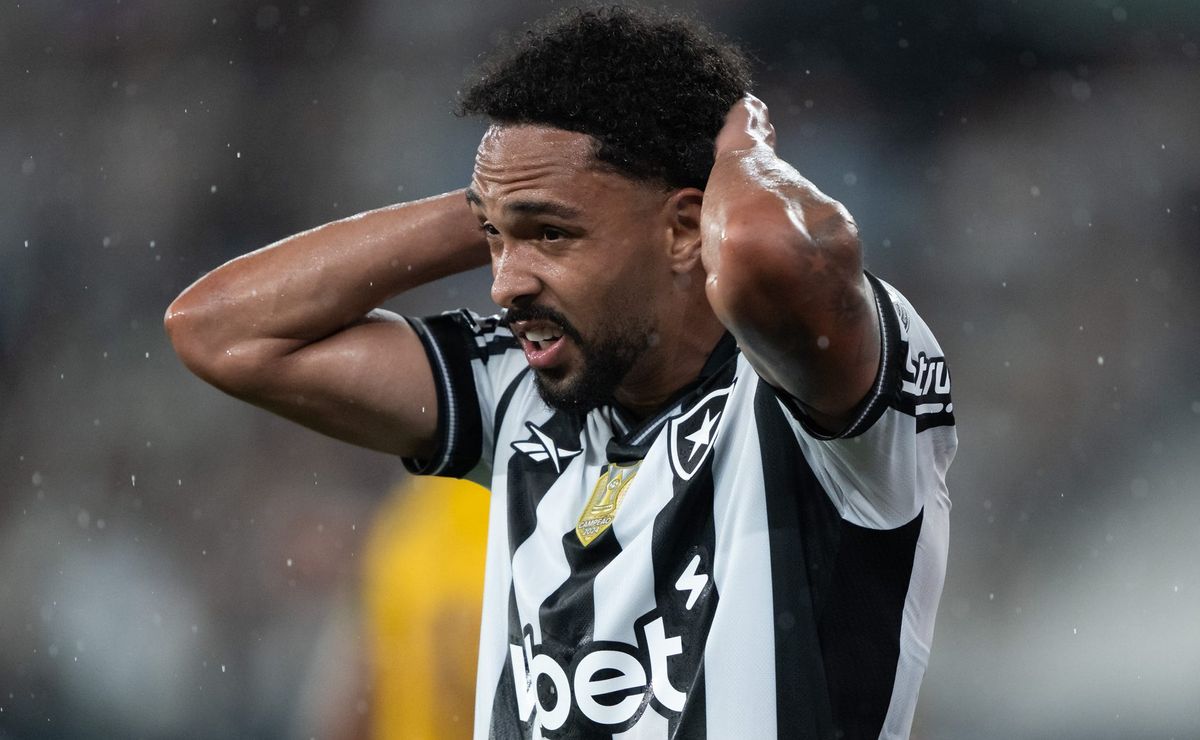 Vitinho está nos planos do Botafogo, mas diretoria define valor para ser vendido