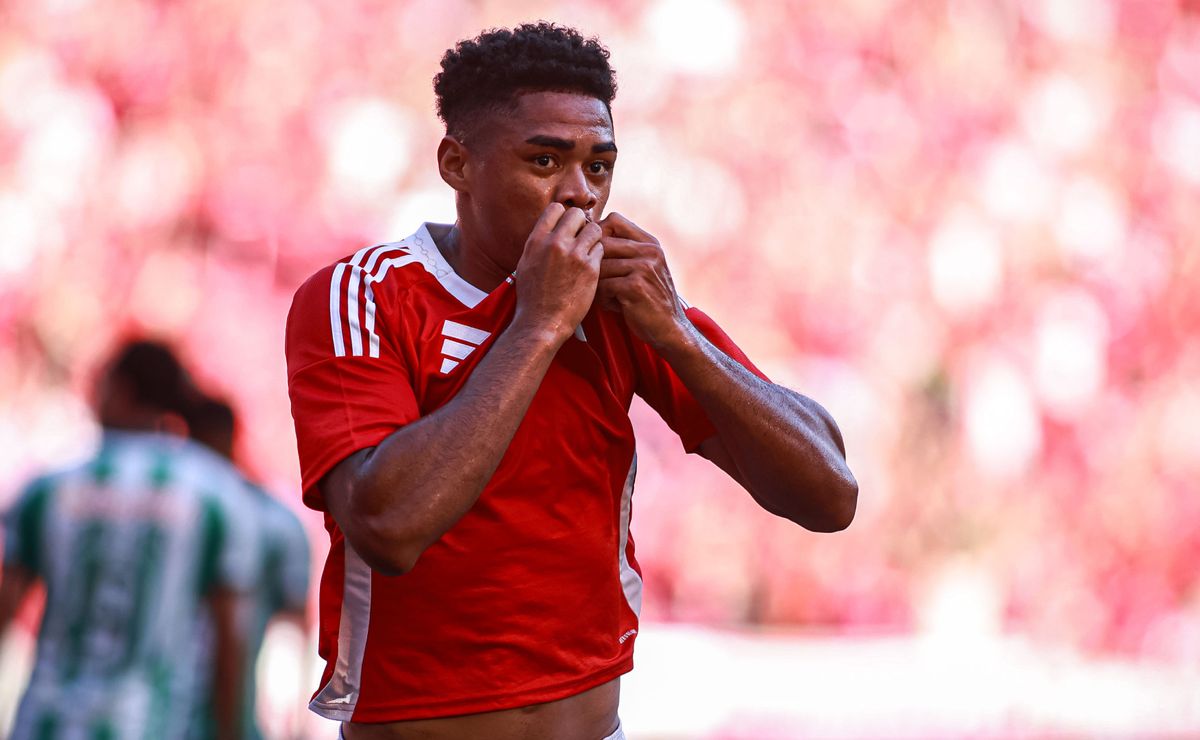 Internacional define planejamento e terá apenas 8 profissionais no início do estadual