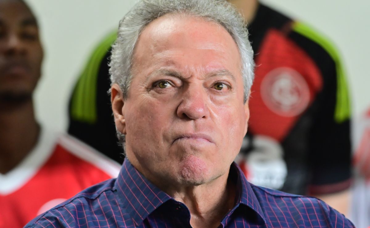 Zagueiro negociado com Abel Braga no Inter esteve perto do Santos e chegou a se despedir no México