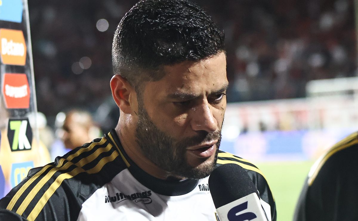 Sonho do Fluminense no mercado mela e Atlético barra saída de Hulk para rivais no Brasil
