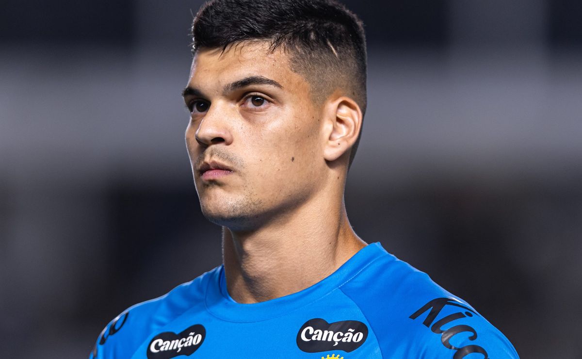 Flamengo abre ofensiva pesada por Gabriel Brazão e saída do Santos torna-se real