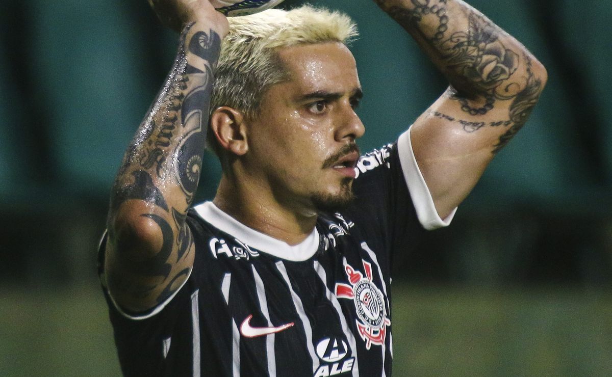 Corinthians terá conversa decisiva para colocar ou tirar Fagner, Alex Santana e Pedro Raul da berlinda