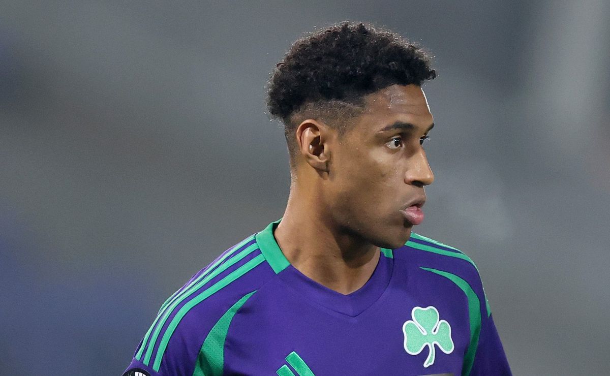 Grêmio abre o bolso e aceita pagar R$ 32 milhões para comprar o atacante Tetê, do Panathinaikos