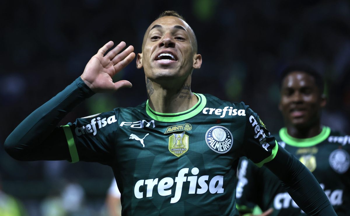 Palmeiras garante R$ 7,5 milhões com venda de herói do bi da Libertadores