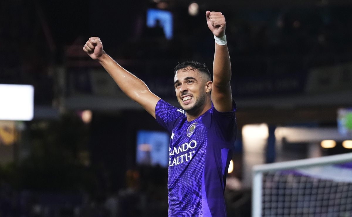 Palmeiras monitora Martín Ojeda do Orlando City, e planeja reposição no meio-campo em uma eventual saída de Raphael Veiga