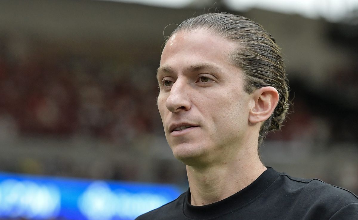 Filipe Luís barra saída de Evertton Araújo e Flamengo descarta negociar o volante com o Grêmio