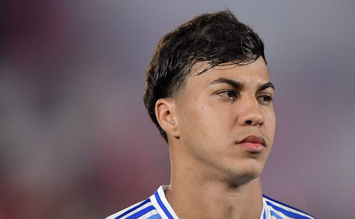 Flamengo não joga a toalha por Kaio Jorge, mas trabalha em silêncio por outro atacante de peso