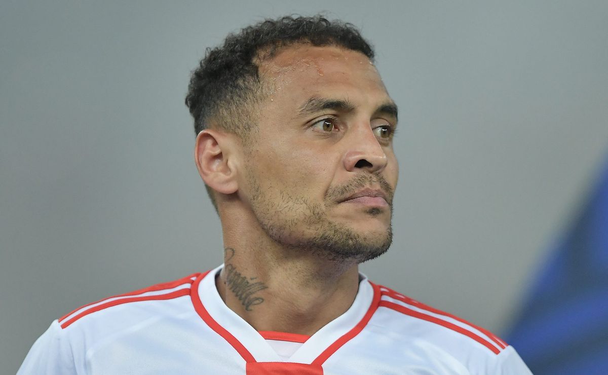 Fluminense joga pesado e oferece Ganso ao Internacional para garantir Alan Patrick em 2026, mas time gaúcho recusa