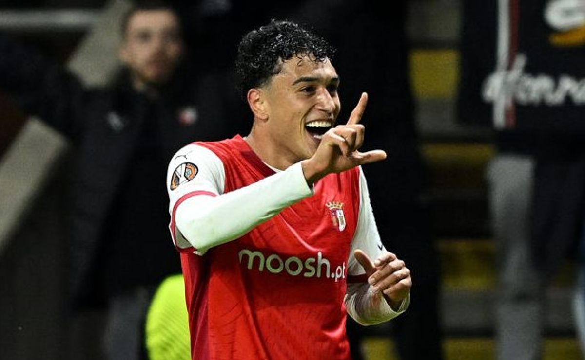 Atlético-MG tenta fechar contratação europeia e se depara com pedida de R$ 39 milhões por volante Vitor Carvalho