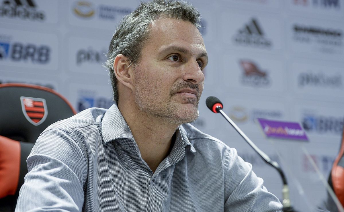 Bruno Spindel chega ao Cruzeiro e detalha situação para saída de Kaio Jorge ao Flamengo