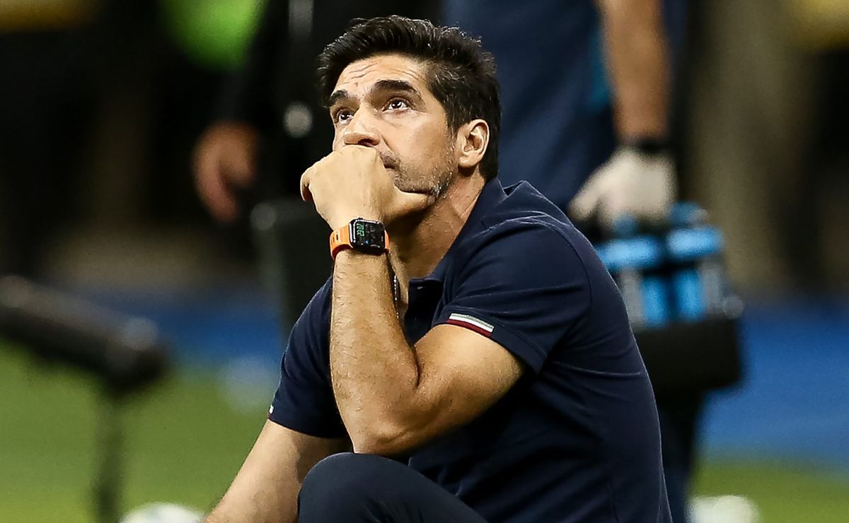 Felipe Melo critica Abel Ferreira por estender mais uma vez suas férias no Palmeiras: “Erro muito grande”