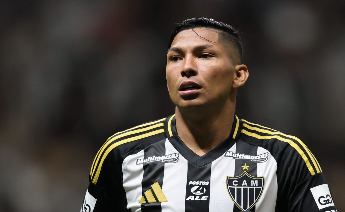 Alvo do Santos, Rony desconversa sobre saída do Atlético-MG: “Eu não tô sabendo ainda”