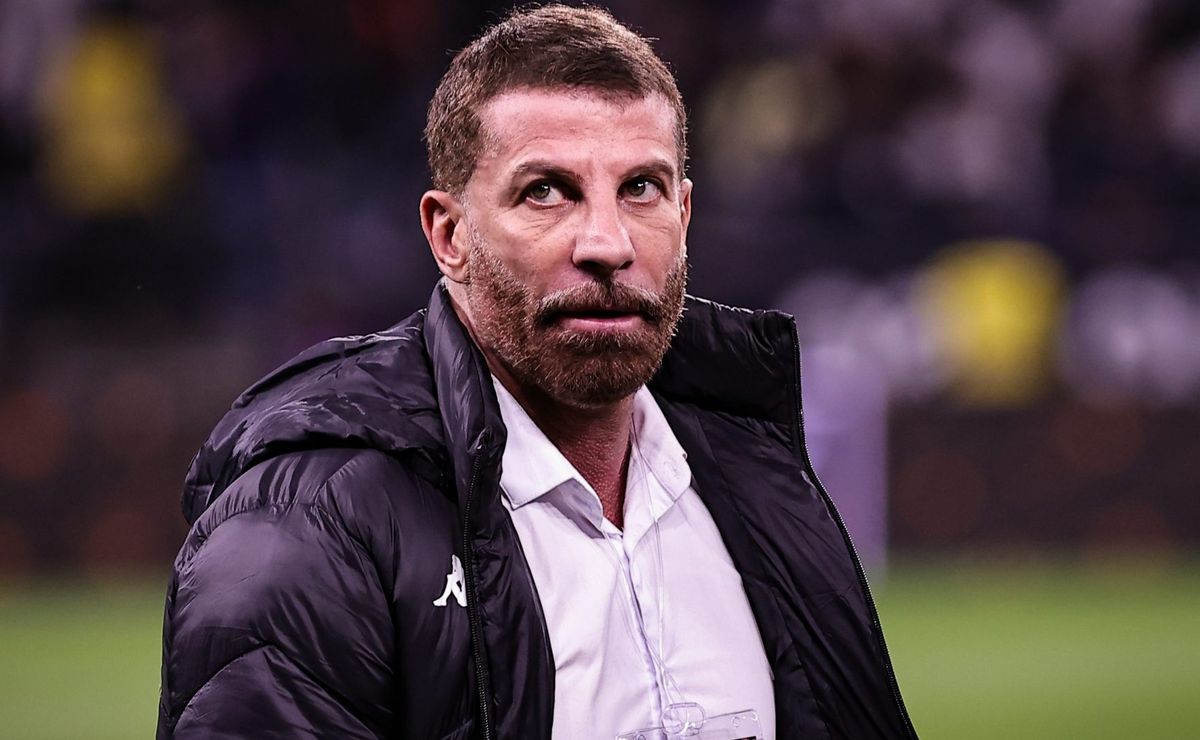 Vasco não desiste, entrega nova proposta por Saldivia e espera resposta do Colo-Colo