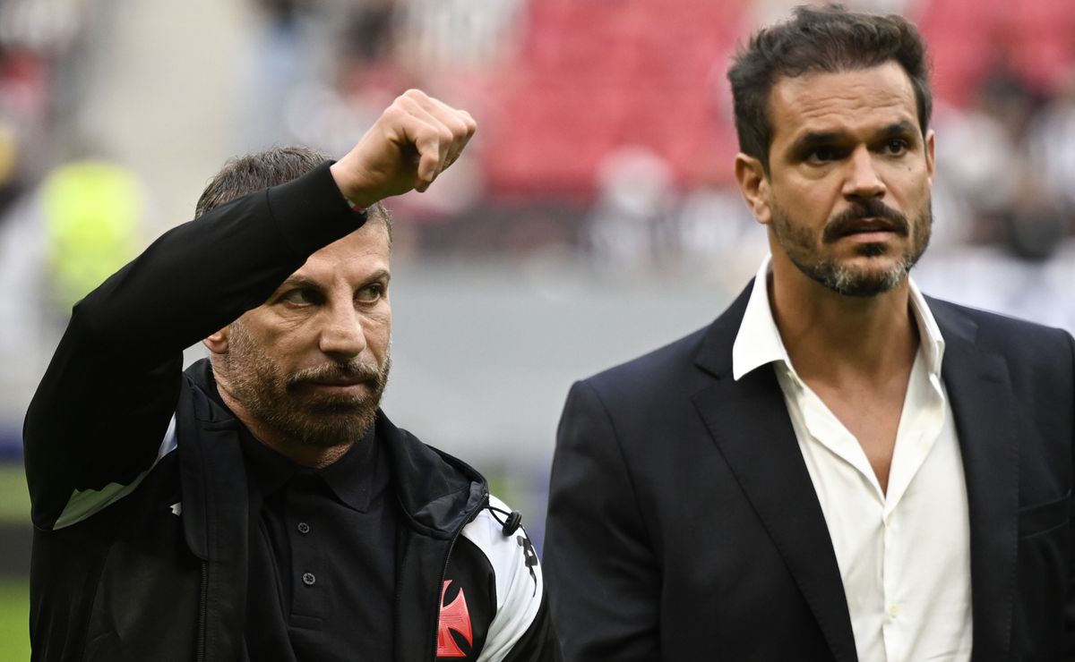 Vasco acelera negociações e fica perto de fechar oficialmente com Saldívia e Johan Rojas