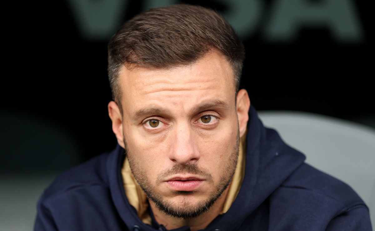 Martín Anselmi, novo técnico do Botafogo, revela o que a torcida pode esperar da equipe: “Vamos atacar”