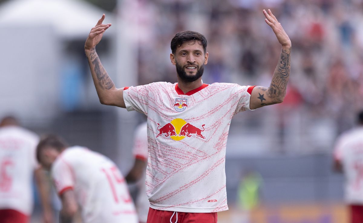 Juninho Capixaba fica distante do Atlético-MG, e negociação pelo lateral-esquerdo esfria