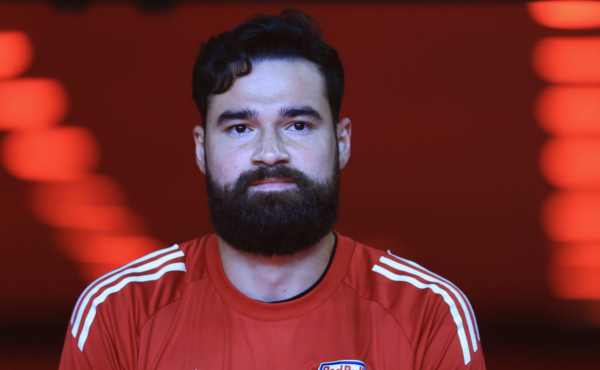 São Paulo anuncia Carlos Coronel, goleiro da seleção do Paraguai que estava livre no mercado