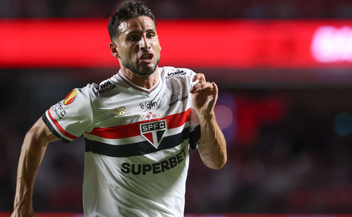 Calleri vendido pelo São Paulo para reforçar o Boca Juniors volta a ser pauta no clube argentino