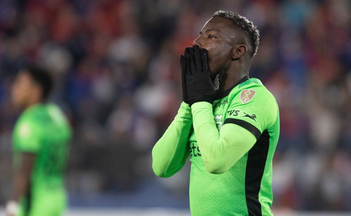 Fluminense muda rota e descarta contratação de Marino Hinestroza, do Atlético Nacional