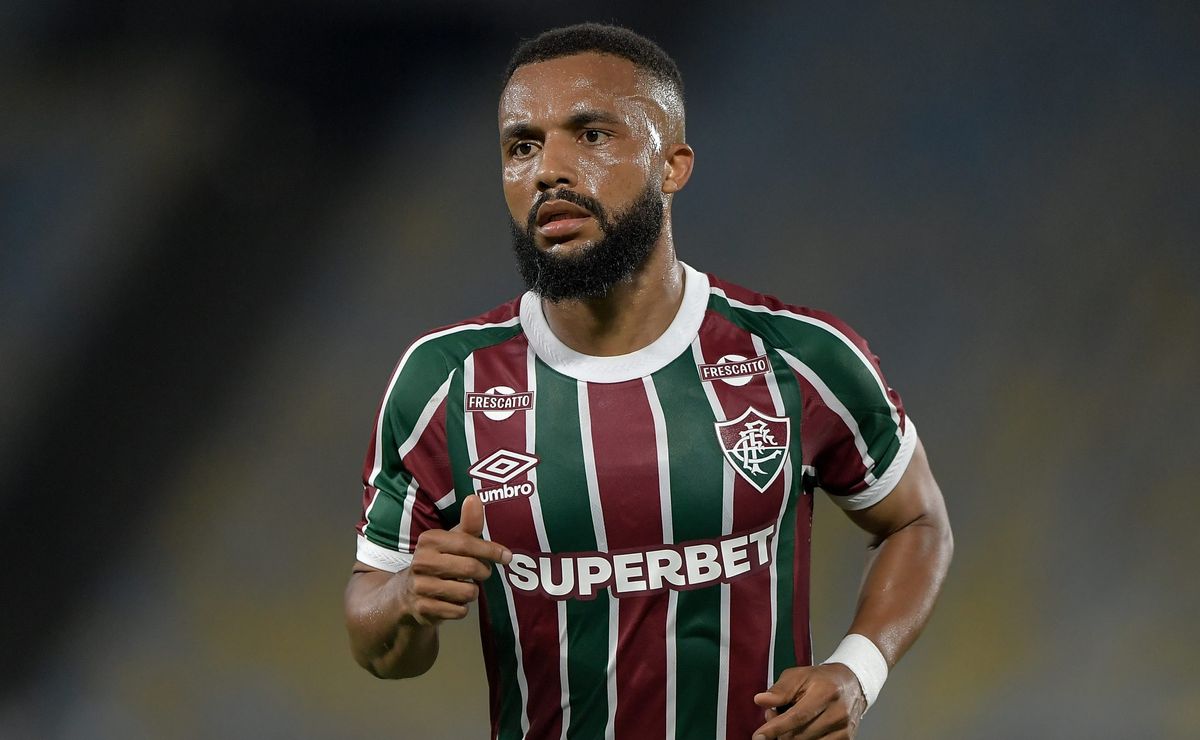 Fluminense encaminha renovação com Samuel Xavier, titular absoluto na equipe, por mais uma temporada