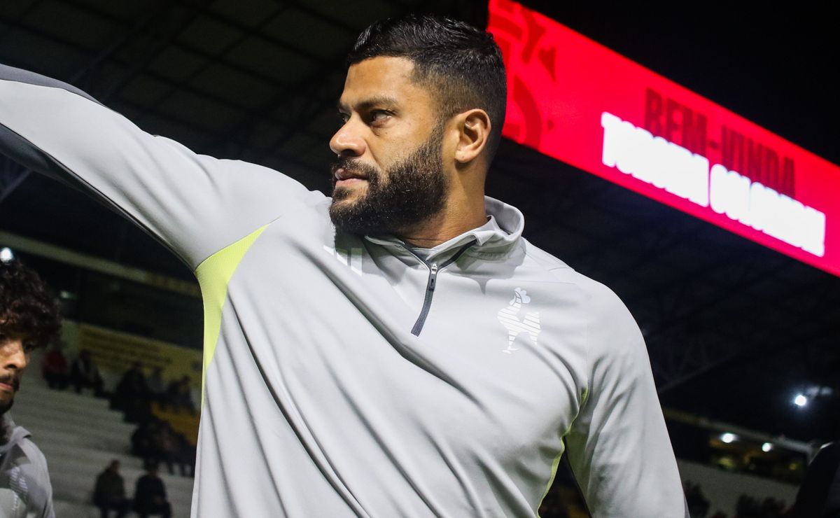 Atlético-MG faz oferta astronômica para blindar Hulk com direito a estátua e participação na SAF