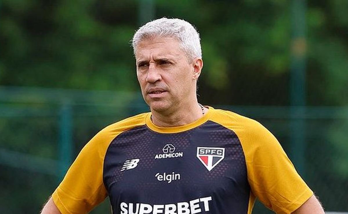 São Paulo define mais três reforços para Crespo e deve fechar com zagueiro, meio-campista e atacante